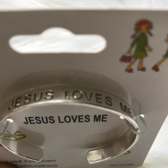 🆕🌸 JESUS LOVES ME KIDS CUFF BRACELET - Picture 3 of 4